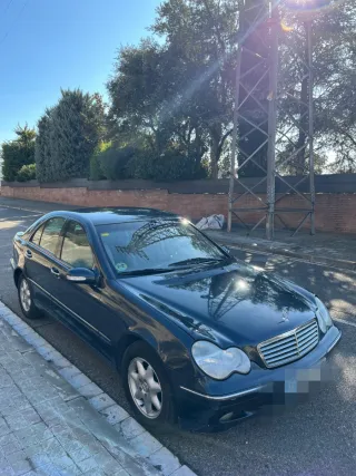 Mercedes-Benz Clase C 2003