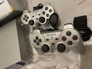 PS2 Satin Silver Completa en caja, muy buen estado