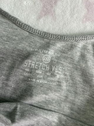 Camiseta tirantes gris