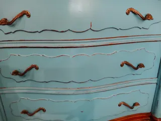 Aparador restaurado azul y madera