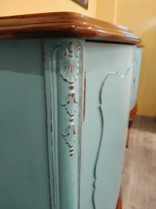Aparador restaurado azul y madera