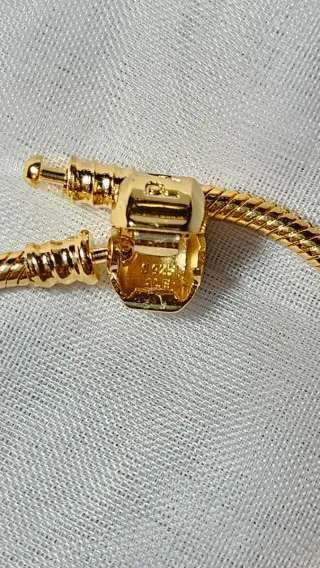 Pulsera Pandora Corazón Dorado y Plateado