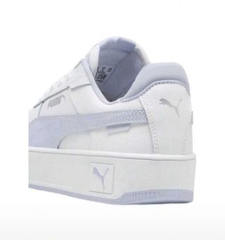 Zapatillas Puma Blancas y Moradas