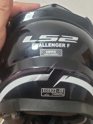 Casco de moto negro talla L