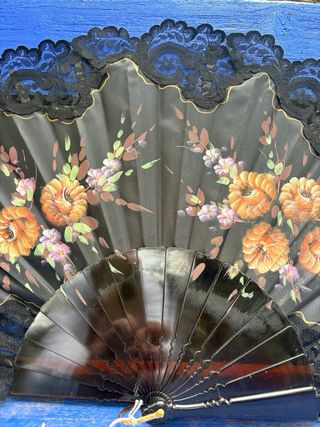 Abanico clásico vintage de puntilla