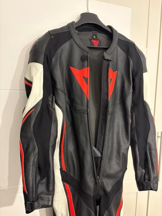Mono Dainese 1 pieza Negro/Rojo/Blanco