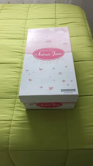 Muñeca Antonio Juan en caja