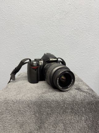 Cámara Nikon D3000 Negra (Negociable)