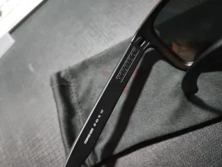 Occhiali da sole Oakley neri nuovi mai usati tg 52