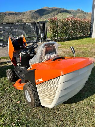 Tractor cortacésped Stihl 5097