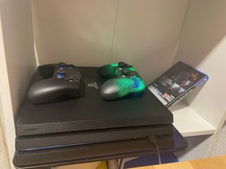 PS4 pro  2 Mandos  The Last of Us Parte II