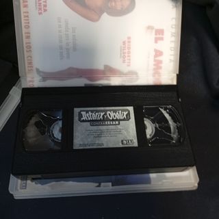 DOS VIDEOS VHS ASTÉRIX Y OBÉLIX
