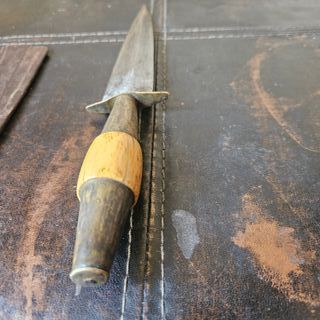 Antiguo cuchillo siglo XIX con vaina