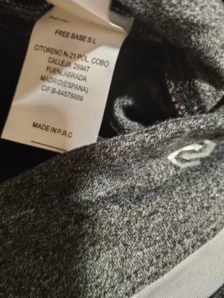 Leggings deportivos negros y grises