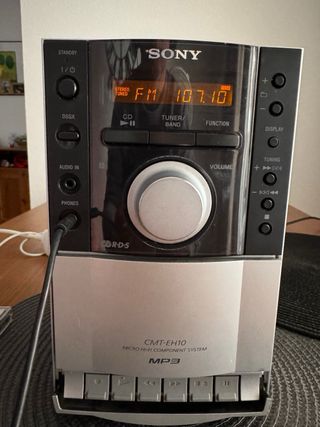 Minicadena Sony CMT-EH10 CD, Radio, AUX,Cassette