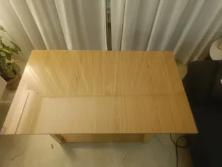 Mesa de camilla con tarima y cristal