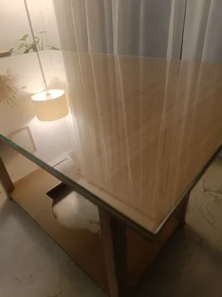 Mesa de camilla con tarima y cristal