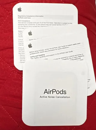 AirPods Apple Cuffie Bianche