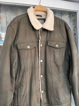 Chaqueta verde forrada de borrego hombre
