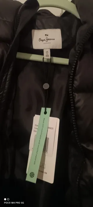 Plumífero negro niña 13-14 años. Marca Pepe Jeans