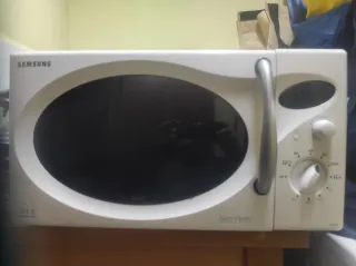 Microondas Samsung CE2727