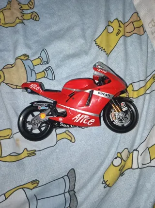 Moto de Juguete Ducati Roja