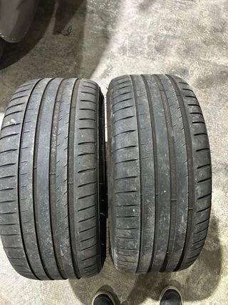 225/40/18 Michelin PS4