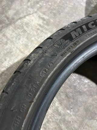 225/40/18 Michelin PS4