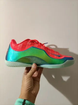 T45 LeBron XXIII Zapatillas Stocking Stuffer colec