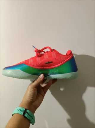 T45 LeBron XXIII Zapatillas Stocking Stuffer colec