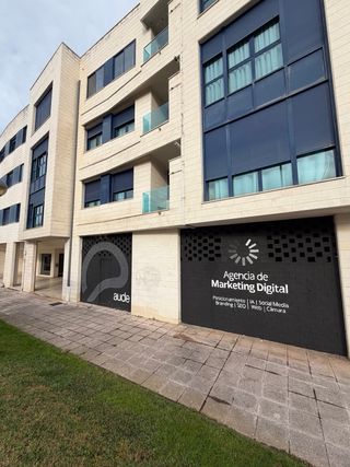 Local comercial de 220m2 (en bruto)
