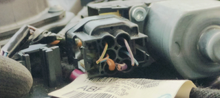 ELEVALUNAS TRASERO DERECHO FORD FIESTA (CCN) 1.0I