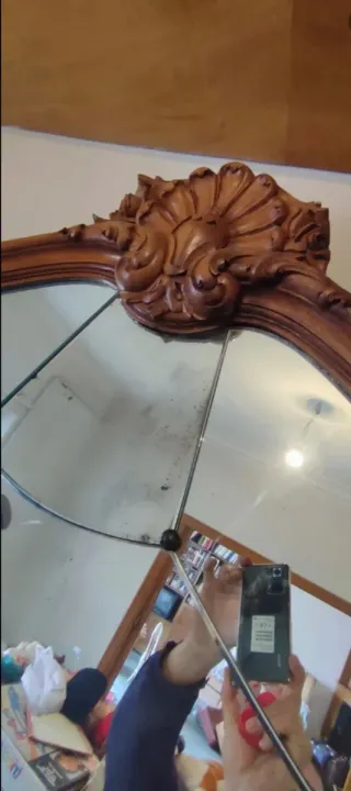 Espejo gigante marco madera tallado elegante