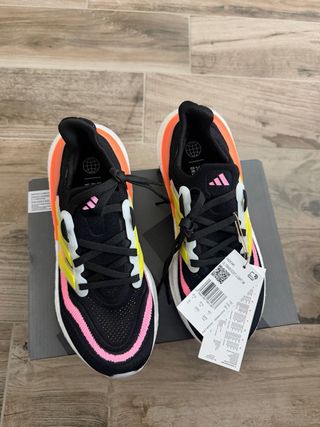 Scarpe Adidas Ultraboost Light W Nuove