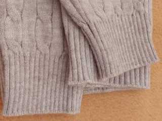 JERSEY CON LAS ETIQUETAS