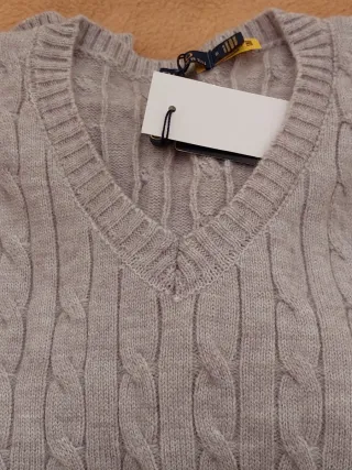 JERSEY CON LAS ETIQUETAS