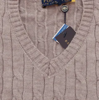 JERSEY CON LAS ETIQUETAS