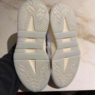 Zapatillas Adidas Niteball Blancas y Negras