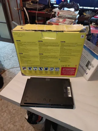 PS2 Slim Negra en Caja