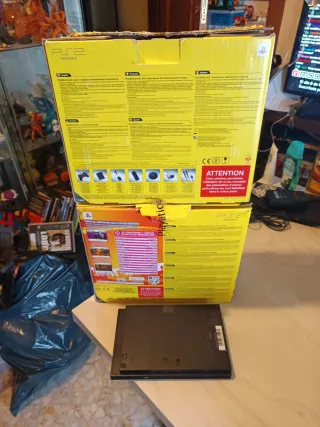 PS2 Slim Bundle SingStar Latino Negra en Caja