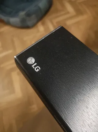 LG SJ4 Sound Bar 300W BLUETOOTH