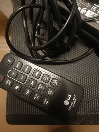 LG SJ4 Sound Bar 300W BLUETOOTH