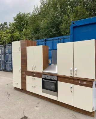 Cucina completa legno e metallo