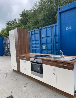 Cucina completa legno e metallo