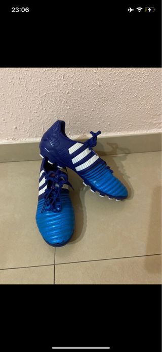 Botas de fútbol Adidas casi nuevas