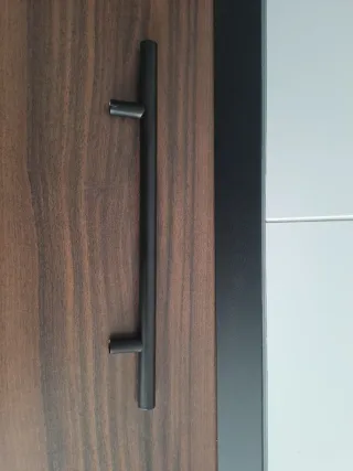 Tiradores negros para muebles (pack)