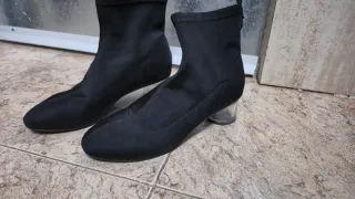 Botines negros tacón transparente