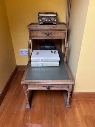 Mesita auxiliar teléfono madera