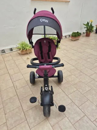 Triciclo infantil con capota y manillar