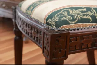 Silla Colonial Madera y Tela